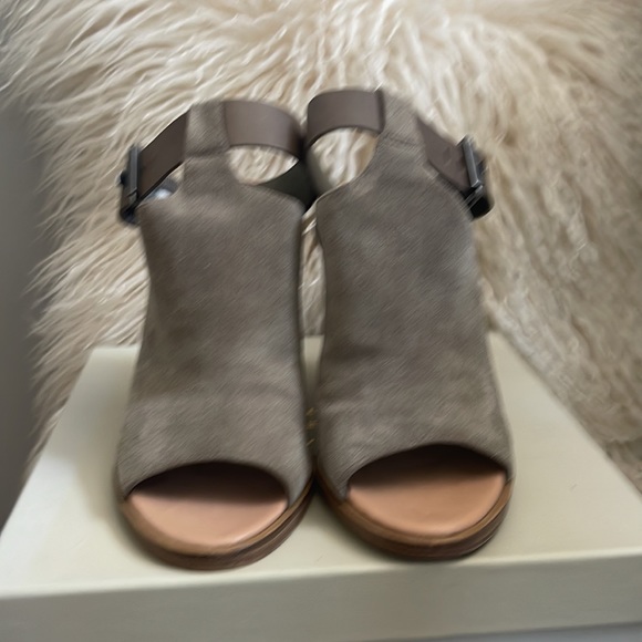Marc Fisher booties - Picture 2 of 6